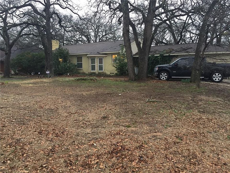 1st image of 1400 Ben Dr