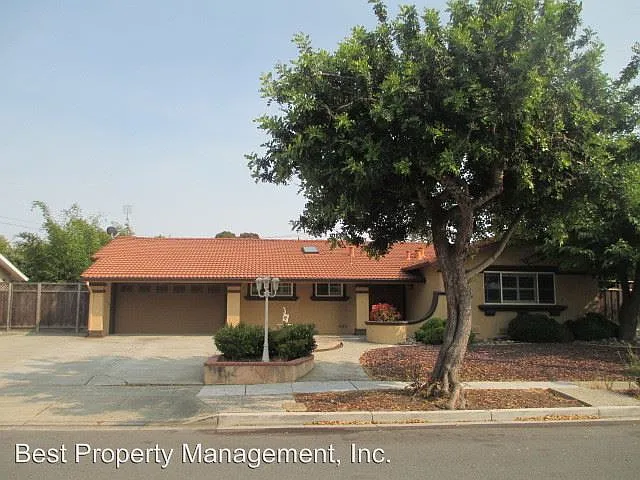 35461 Reymouth Dr photo 1