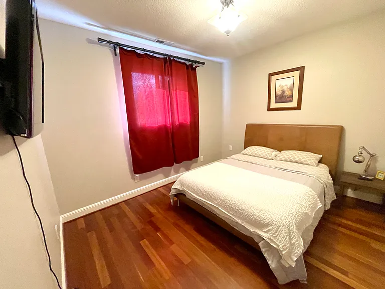 4635 SW 47th Ave — Photo 13
