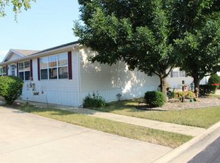 1016 Woodlawn Dr, Manteno, IL 60950