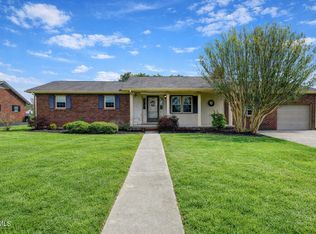121 Mayfield Dr, Elizabethton, TN 37643