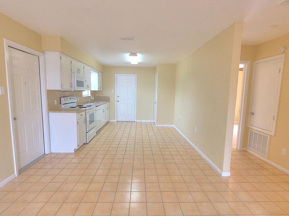 4th image of 6510 Birmingham St
