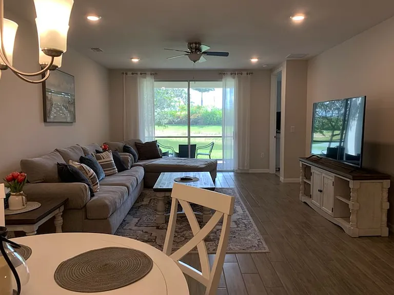 14631 Edgewater Cir — Photo 8