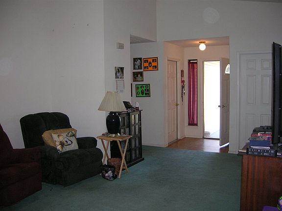 2nd image of 1512 Mill Creek Way
