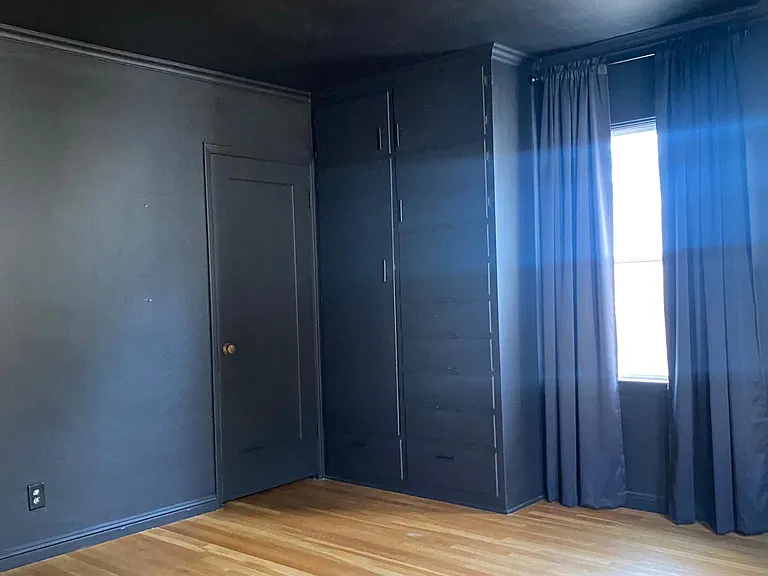 223 E University Ave — Photo 23