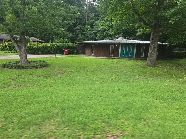 882 N Confederate Dr, Macon, GA 31220