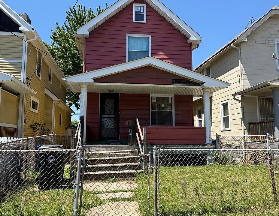 1st image of 3180 W 105th St