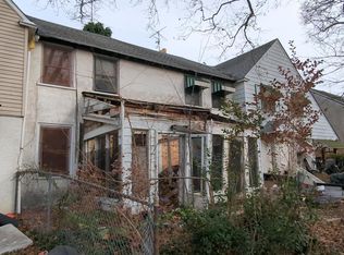 1233 Clover Ln, Chester, PA 19013