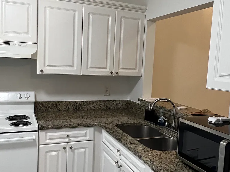 18 Silver Park Cir — Photo 13