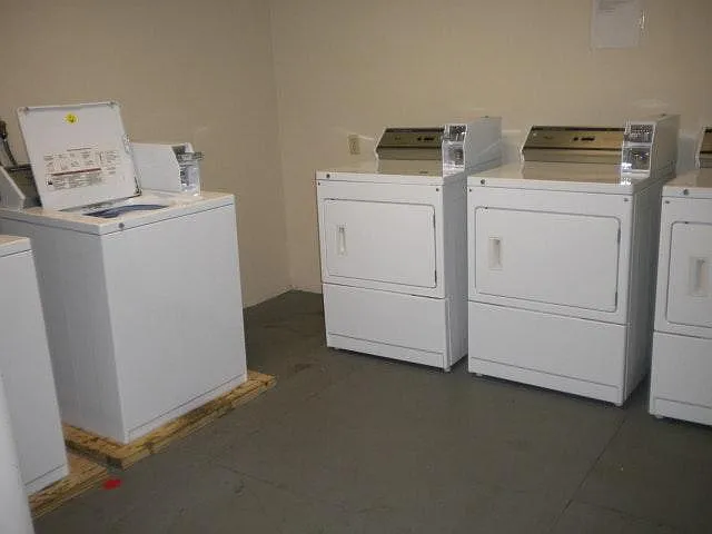 125 Main St — Photo 2
