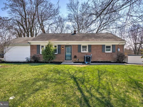 254 Blue Rock Rd, Millersville, PA 17551