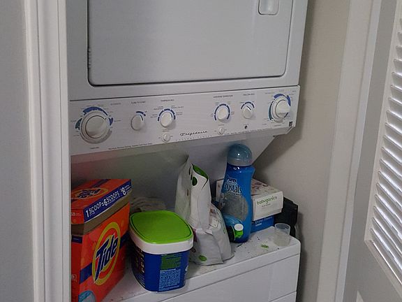 5th image of 1464 S Michigan Ave APT 808