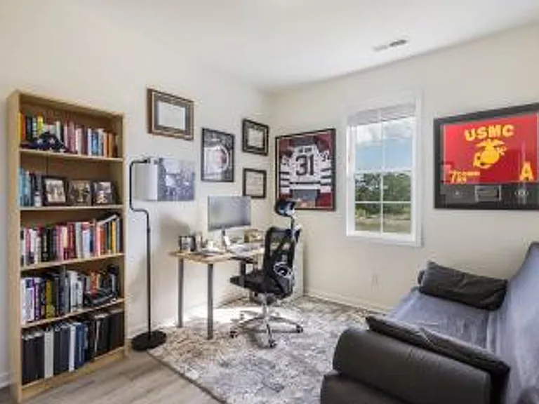 305 Broadleaf Dr — Photo 14