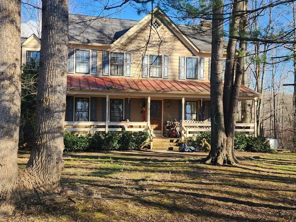 6403 Enon School Rd, Marshall, VA 20115