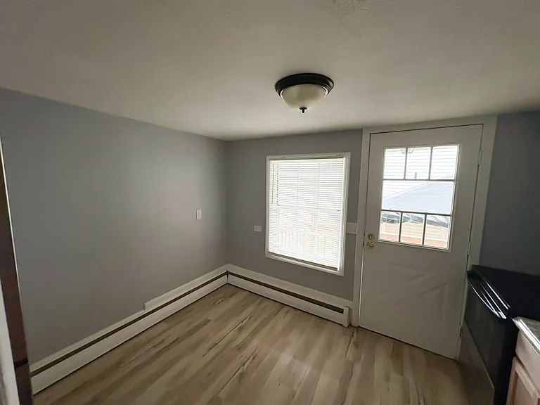 256 George St — Photo 2