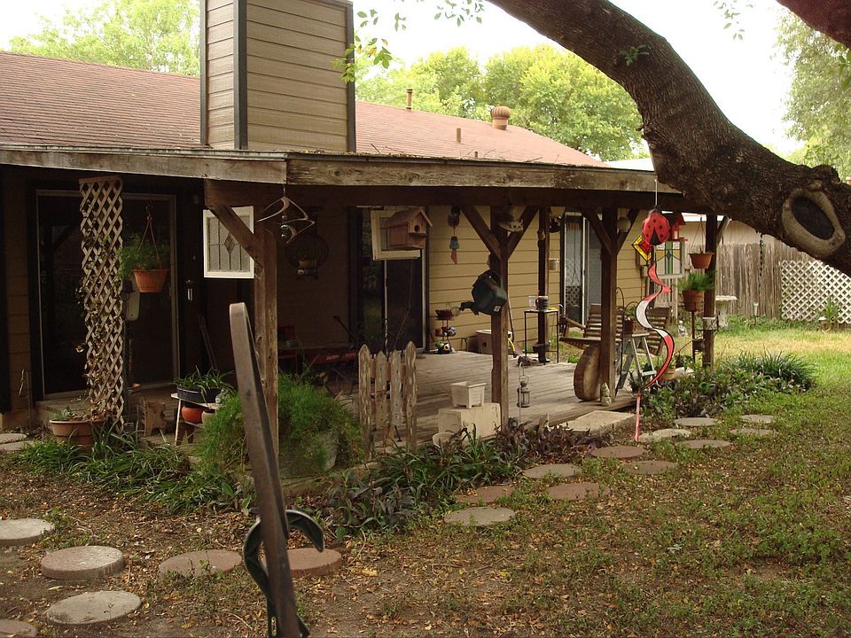 2nd image of 6507 Clubway Ln