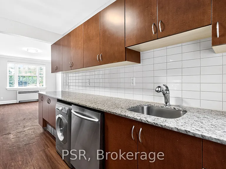 1325 Bayview Ave #L21 — Photo 14