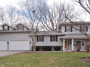 818 S Loomis St, Naperville, IL 60540