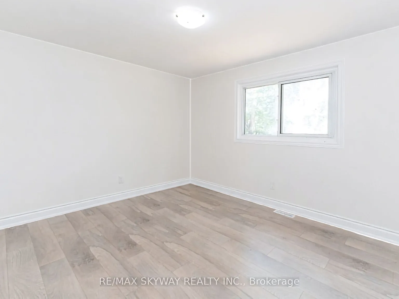 6 bed, $3,800 — Photo 2