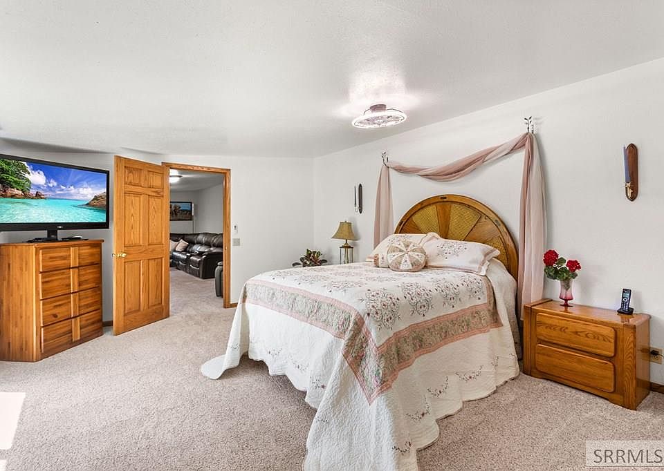 16th image of this home