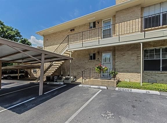 3rd image of 7720 Royal Ln #217