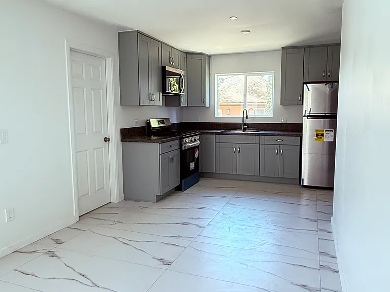 3992 Massachusetts Ave #A — Photo 5