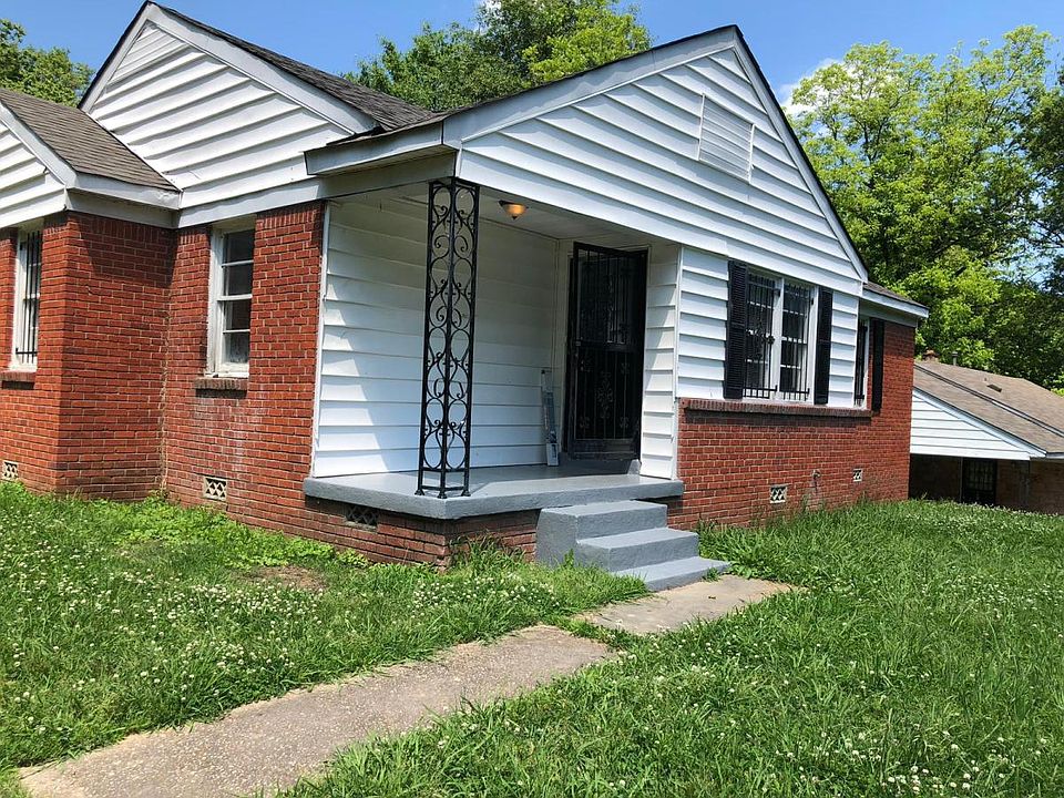 1st image of 1352 Canfield Ave
