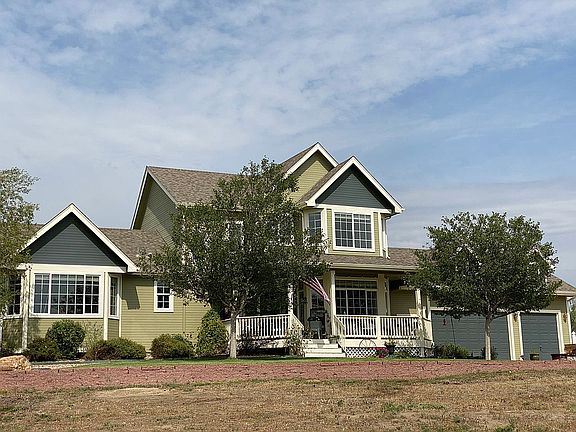 2 Acres, 3.5 Car Garage
