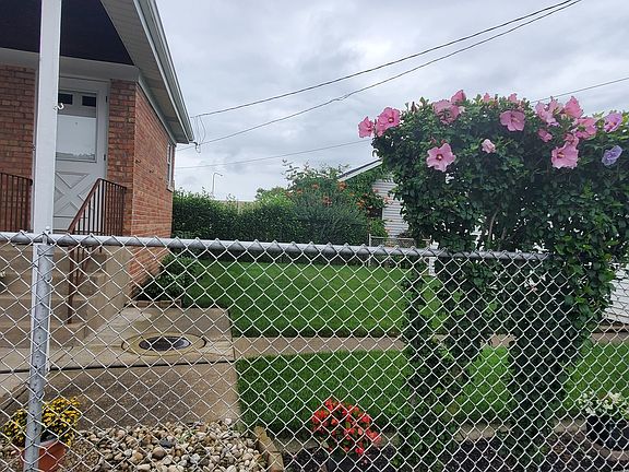 4th image of 5615 N Oriole Ave