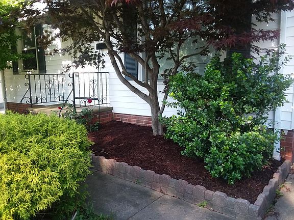 2nd image of 1651 Woodhurst Ave