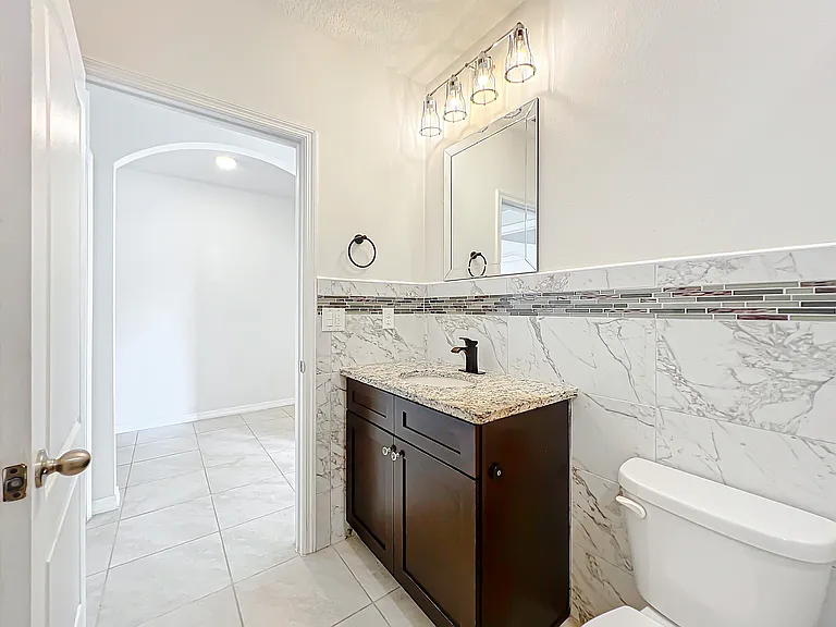 106 Saint Thomas Dr — Photo 17