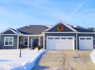 35430 Mineral Springs Blvd, Summit, WI 53066