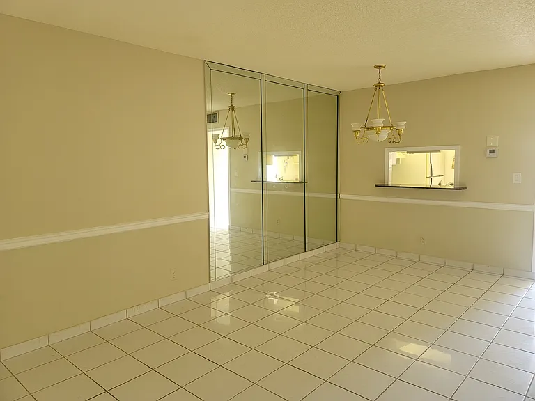5061 W Oakland Park Blvd #305 — Photo 7