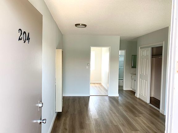 2nd image of 128 S Commonwealth Ave APT 204