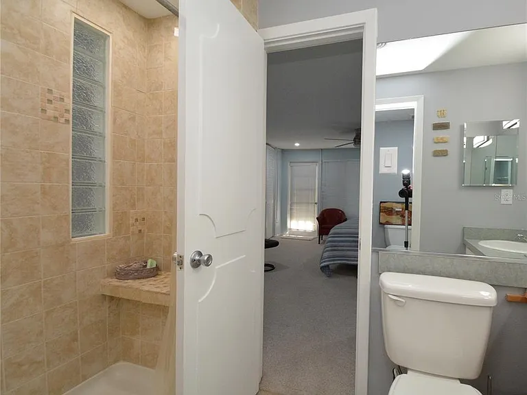 705 W Venice Ave #705-B — Photo 10