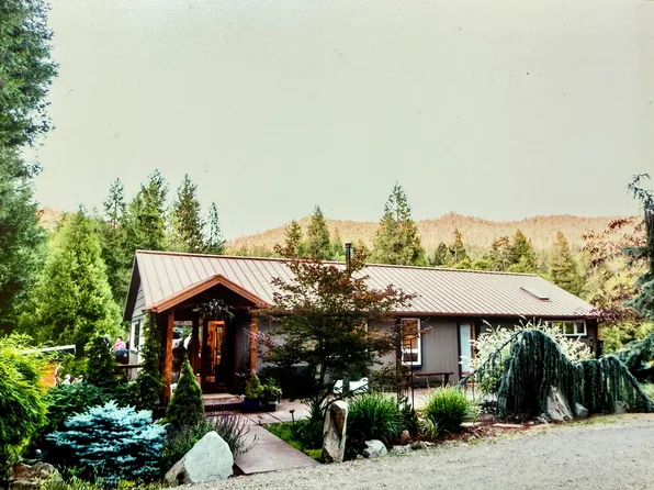 9067 Wagner Creek Rd, Talent, OR 97540