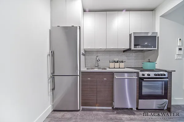 Rented by Blackwater Associates Inc. | media 3