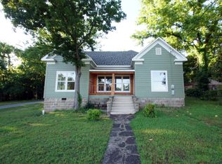 601 Goingsnake St, Tahlequah, OK 74464