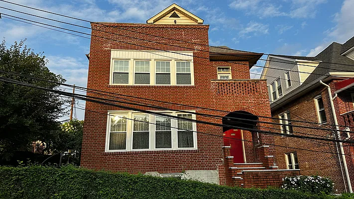 Rented by Coldwell Banker Signature Properties | media 2