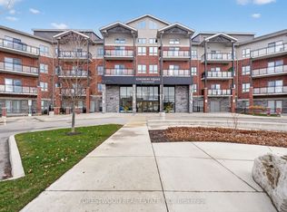 35 Kingsbury Sq #425, Guelph, ON N1L0J4