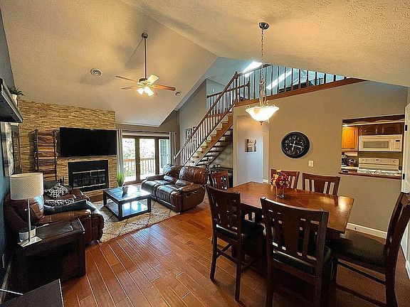 2nd image of 4721 Kynnelworth Dr