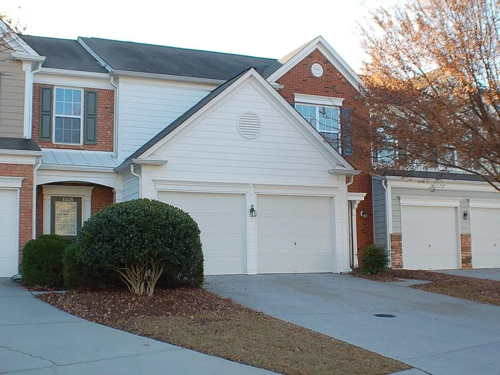 Photo 1 of 27 - 13230 Marrywood Dr #13230 - Alpharetta, GA Primary Photo - 13230 Marrywood Dr #13230