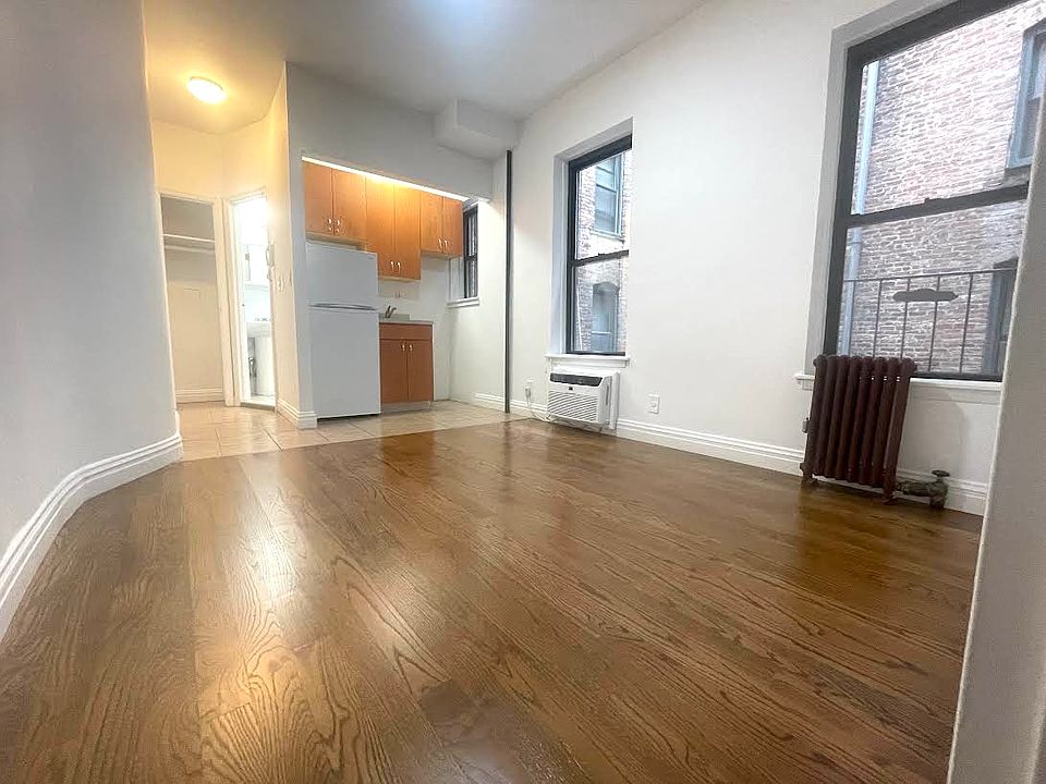 1st image of 326 E 65th St APT 6