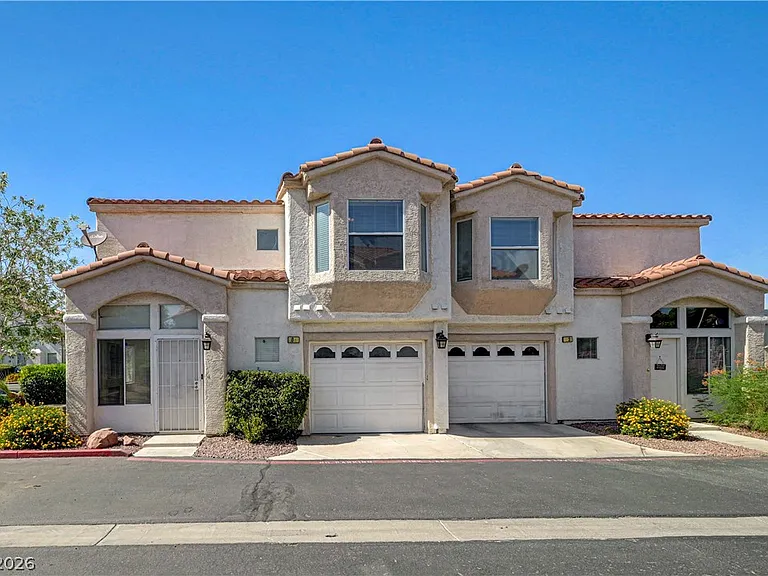 4040 Castle Cove Dr #4040 — Photo 45