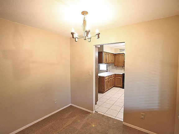 4th image of 1317 E Chilton Dr