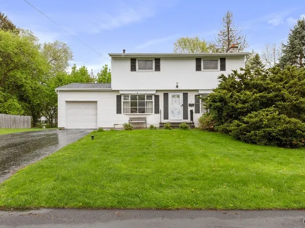 2 Dove Path, Liverpool, NY 13090