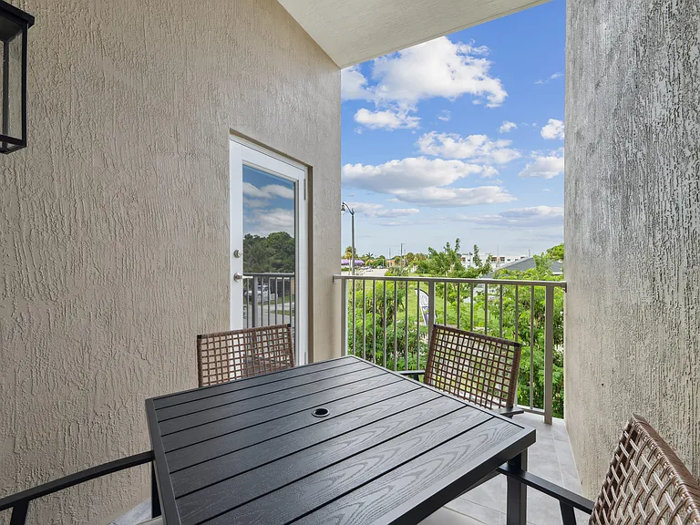 Pearl at Pompano Beach — Photo 13
