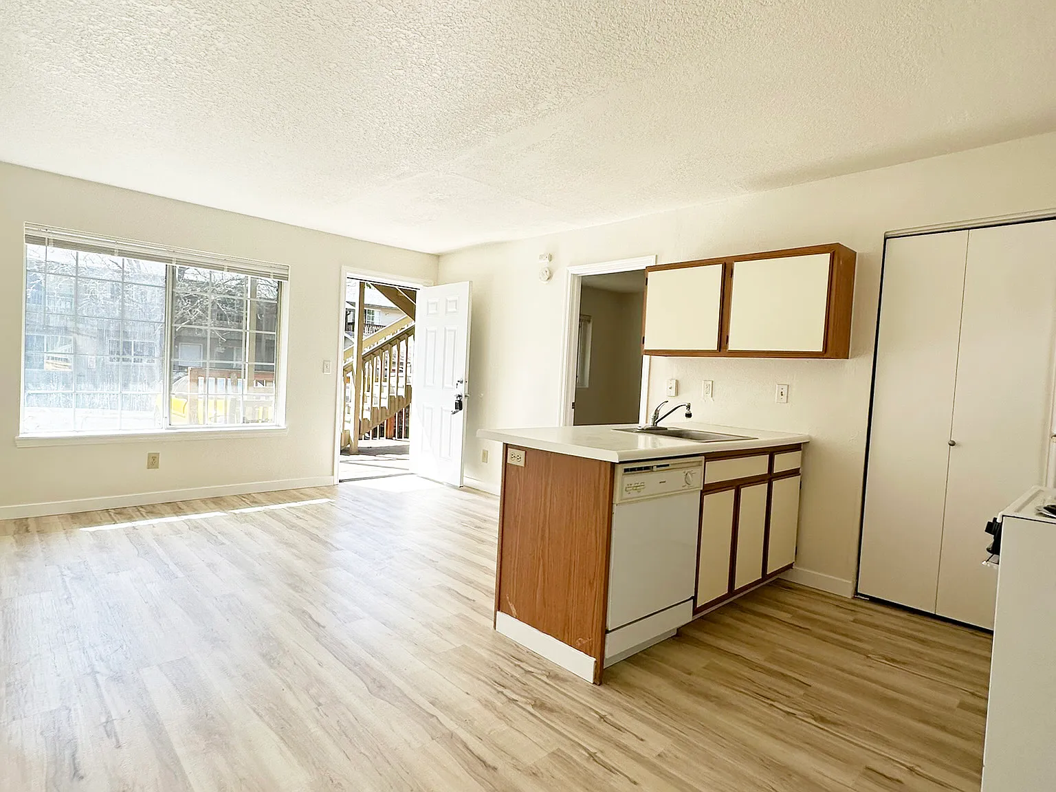 1 bed, 650 sqft, $1,195 — Photo 4