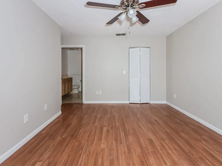 5537 Pebble Brook Ln — Photo 7