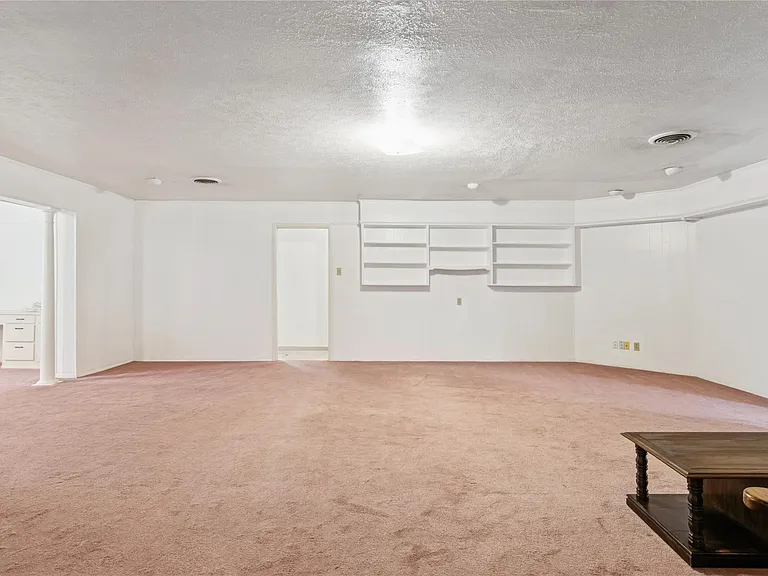 2303 Kipling St — Photo 6